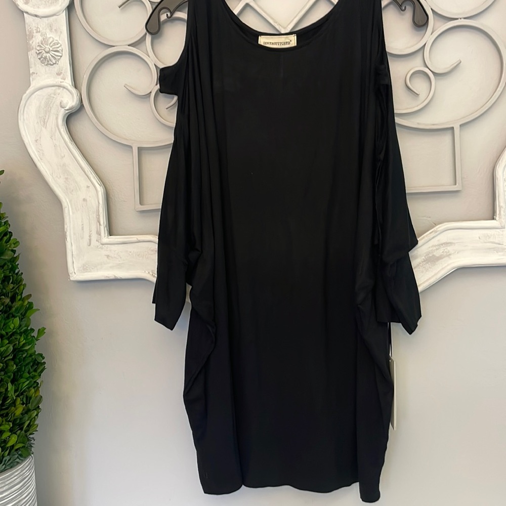 Coverstitched Black Tunic With Cutout arms  Large NWT